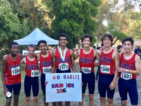Cross Country Team Sets NCS Record at Clovis Invitational