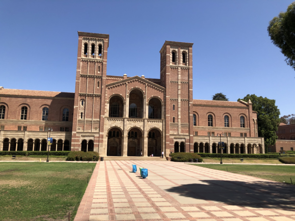 The UCLA campus offers a variety of pre-college program courses.